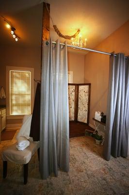 Hill Country Chic Spray Tanning Enclosure.