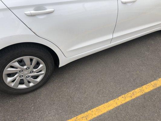 Supposedly damaged vehicle.