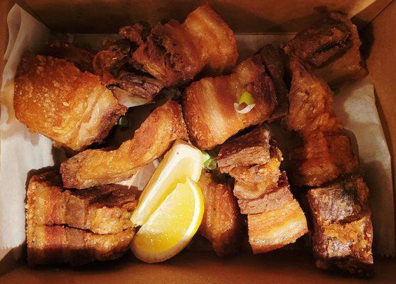 Lechon Kawali $18.99 (06/24/25). @IslandCentral.NJ #JerseyCity @InTheJCHeights #FilipinoFood #Pinoy #Lechon #FoodPorn