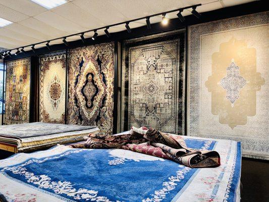 Stylish Rugs & Carpets