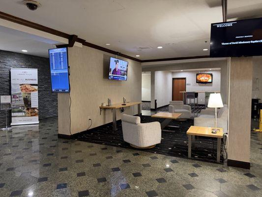 Crowne Plaza Cleveland Airport, An IHG Hotel