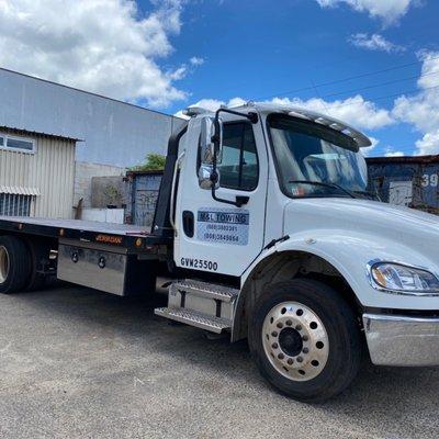 M & L Towing