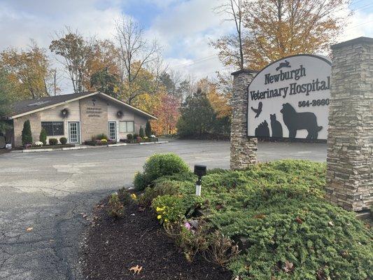 Newburgh Vet Hospital signage