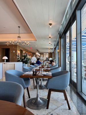 Inside Bellini (hotel restaurant)