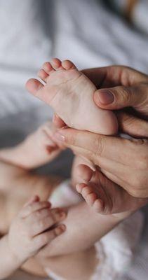 Baby massage since 1995 , Lamaze childbirth educator , doula and postpartum massage specialist, Ayurveda Marma massage for infants