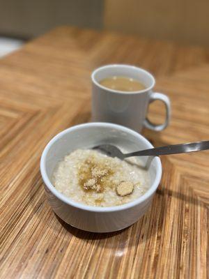 Quaker oatmeal at the hotel I'm staying for work