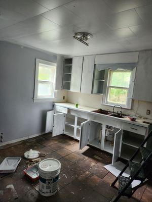 Jones Cleanouts And Remodeling