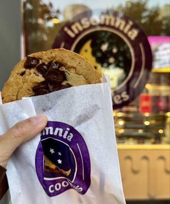 Insomnia Cookies