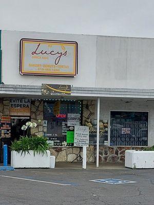 Lucy's Bakery