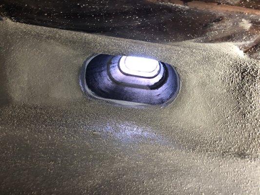 Smoke chamber coated with 1"+ of High Temperature Cement!