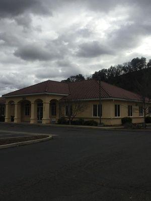 Outside Buenaventura Chiropractic office building.