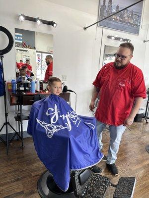 Cesar and the lil big man