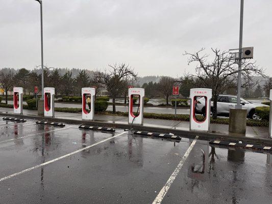 Tesla Supercharger - Auburn