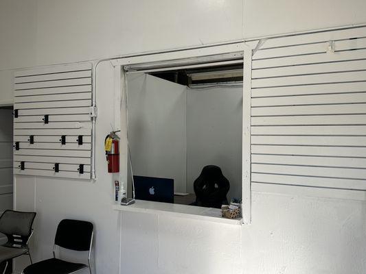 Moyo Tires & Auto Service