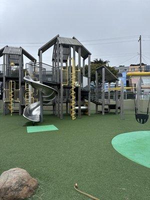 Merced Heights Playground