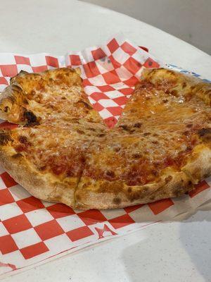 They called this a pepperoni pizza. There was no pepperoni and they lied..: