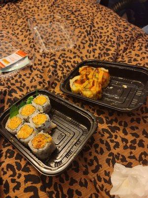 Yummy roll and spicy crab roll