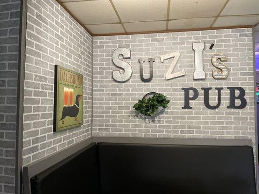 Suzi’s Pub & Slots