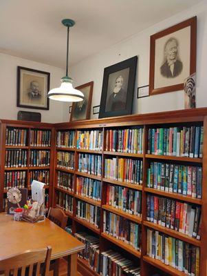 Holland Public Library