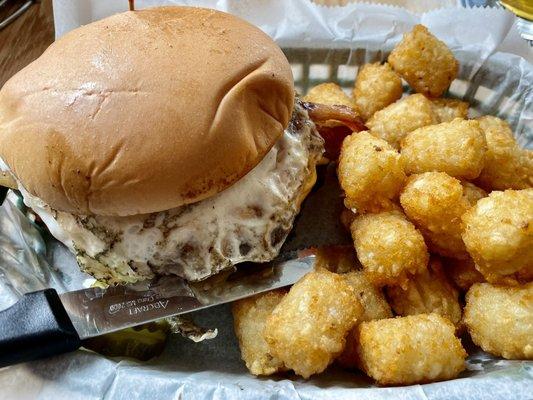 Protein Burger with tots