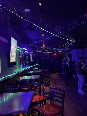 Emptiness from the dj