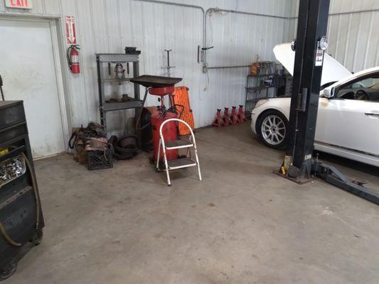 Helping Hands Automotive Repair