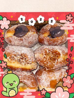 Manuela Malasada & Coffee Co