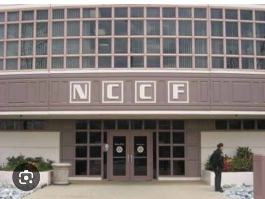 This is a picture from google. It is not even close to this image. It is ridiculously dirty. Please be aware.