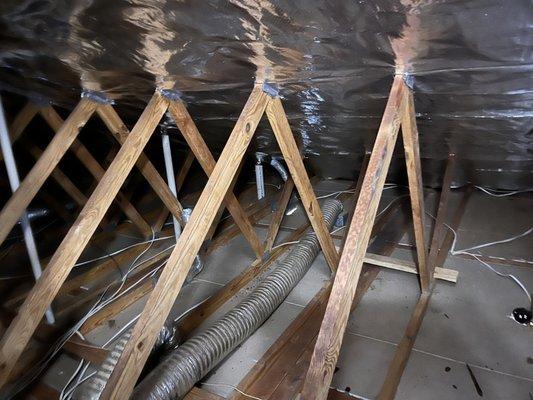 Ultimate Blanket - 97% radiant barrier insulation installation (truss install)
