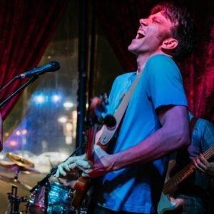 Victor Kerr - Pro Singer - Guitarist