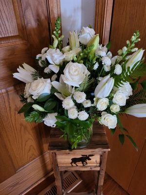 Bereavement Floral Arrangement. Gorgeous!! January 2026.
