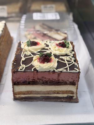 Green Hills Supermarket