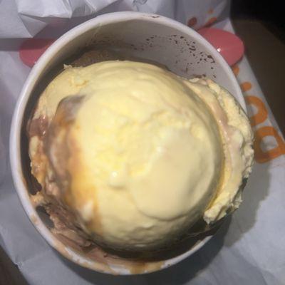 Caramel Ribbon & Chocolate