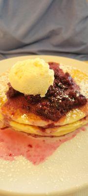 Blackberry lemon pancakes