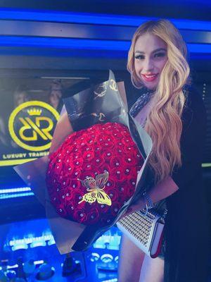 Reyes Rides Luxury Transportation