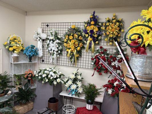 Crafty Corner Flowers & Gifts