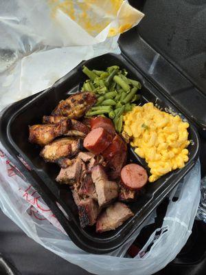 Brisket combo with green beans and macaroni and cheese