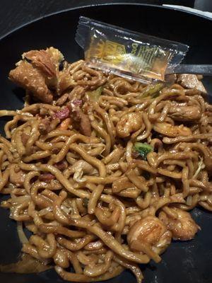House Special Lo Mein Egg Roll