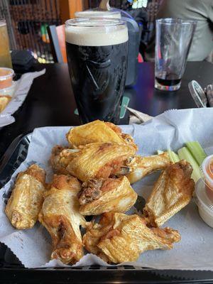 Abbott's Village Tavern