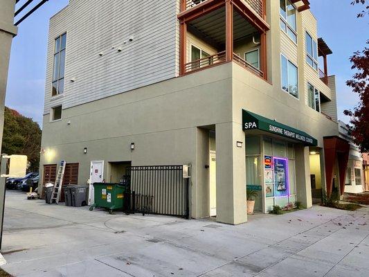 Sunshine Therapist Wellness Center