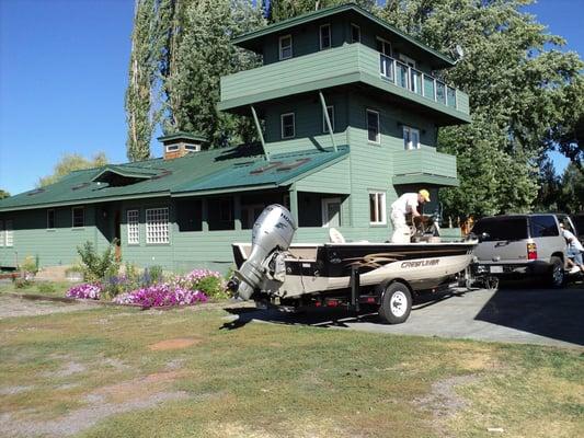 Williamson River Retreat