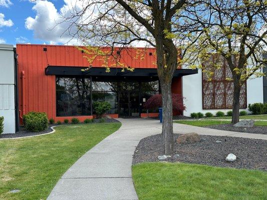 Welcome to Humanix's new location at Burbity Workspace - 2818 N Sullivan