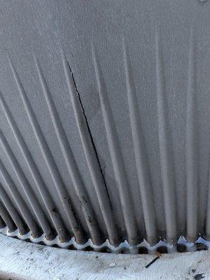 Filter casing cracked