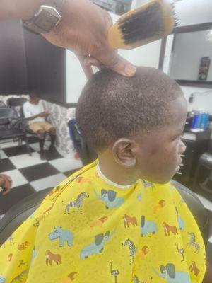 Lace Xclusive Salon Barber and Spa