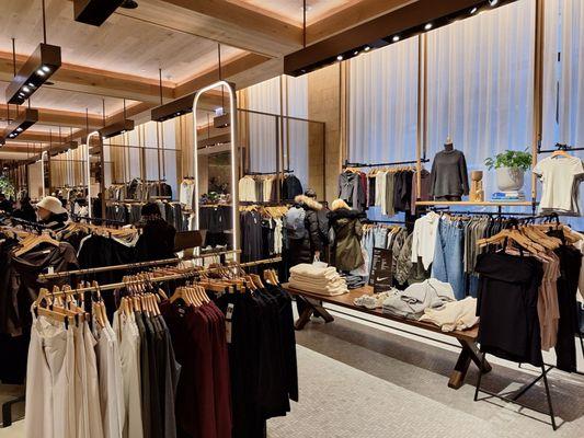 Aritzia