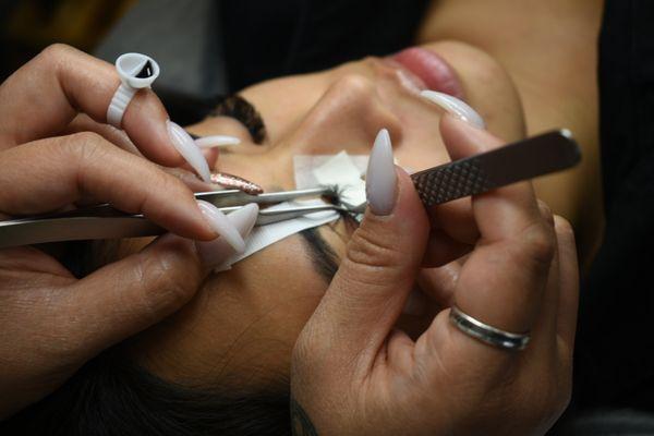 Individual lash extensions