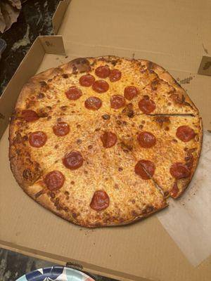 This should be XL W/pepperoni and mushroom. Few pepperonis, no mushrooms and literally almost no red sauce on most of it.