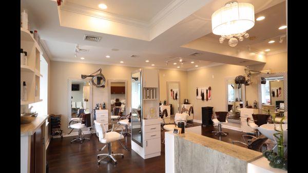 D'Avanti Hair & Beauty Salon