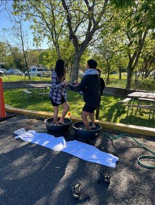 students training ice therapy