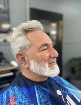 Cut by Chavez
@scocutzz